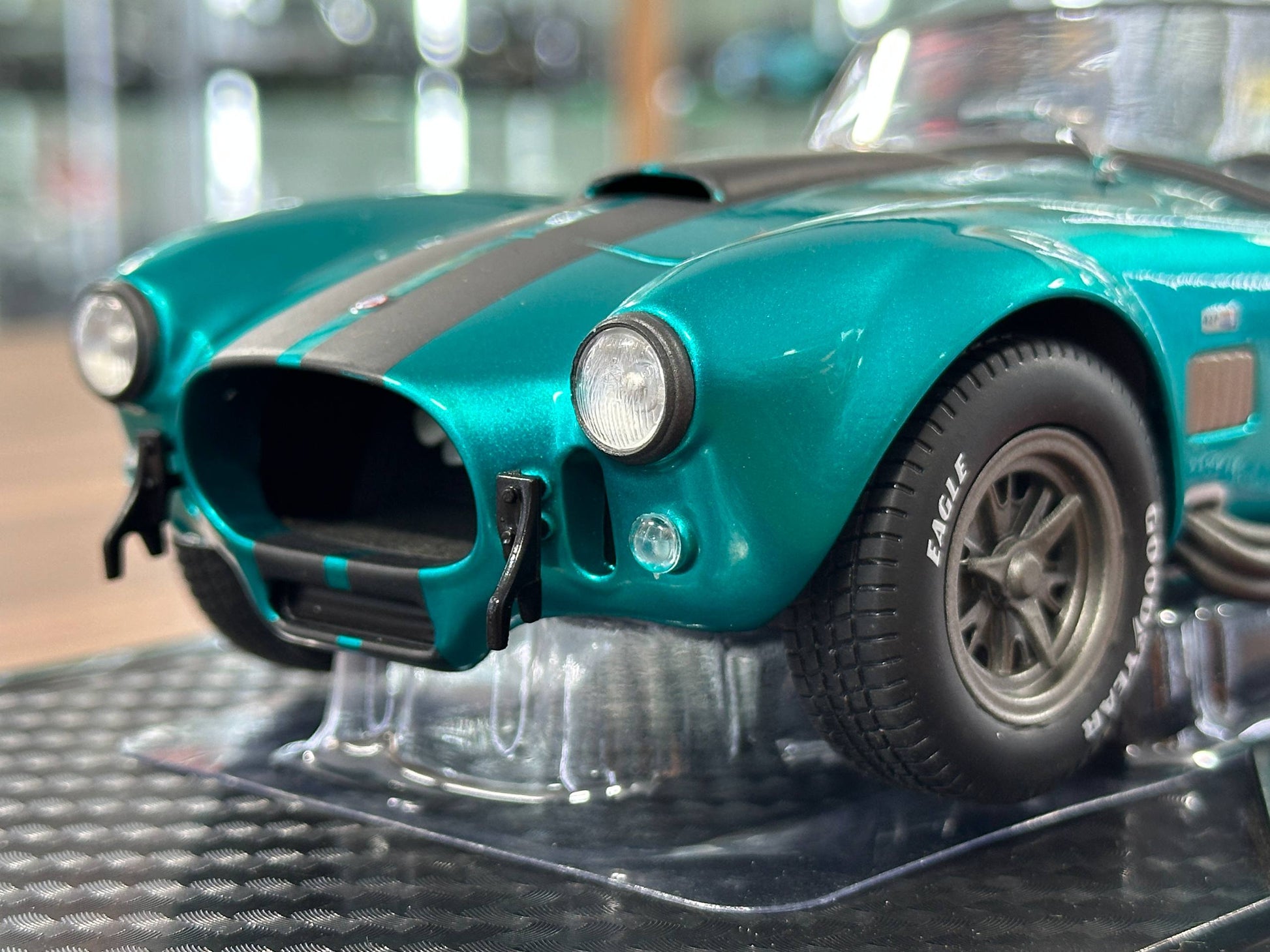 1/18 Diecast Pink Slips Shelby Cobra 427 S/C MK2 1967 in Metallic Blue