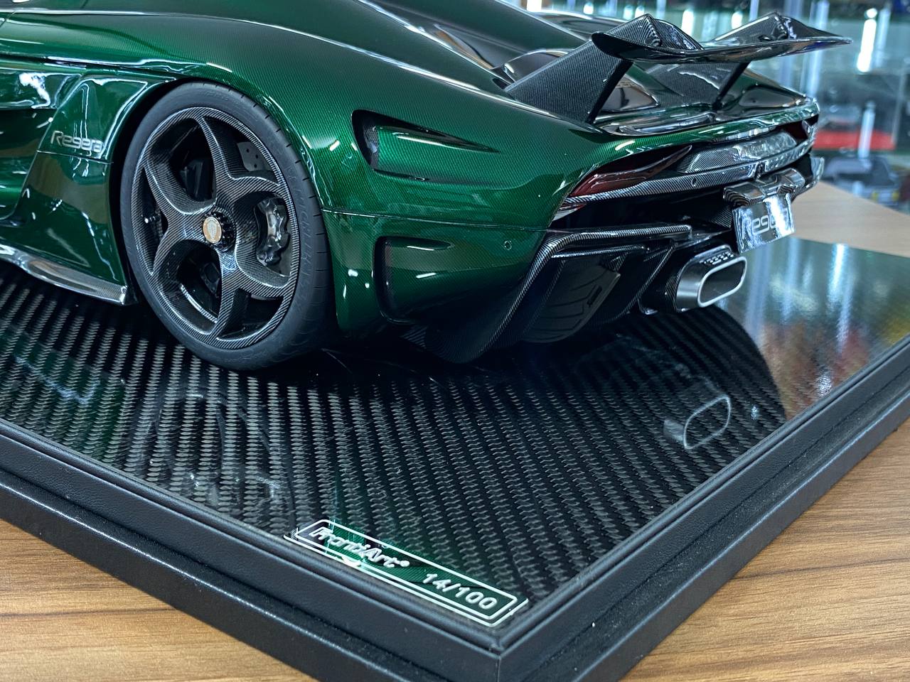 1/8 Resin FrontiArt Koenigsegg Regera  | Green Tinted Carbon | Limited Edition
