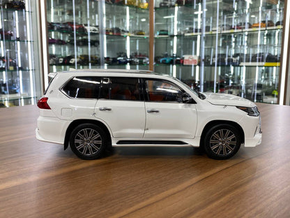 1/18 Diecast Lexus LX570  – White | LCD Models (Full Opening – Dubai Collectors)