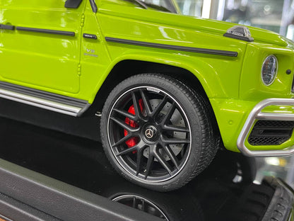 1/18 Resin MotorHelix Mercedes Benz AMG G63 2019 Lime Green Limited 66 pcs