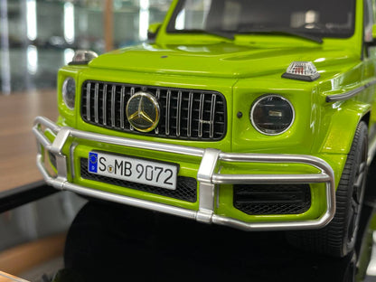 1/18 Resin MotorHelix Mercedes Benz AMG G63 2019 Lime Green Limited 66 pcs