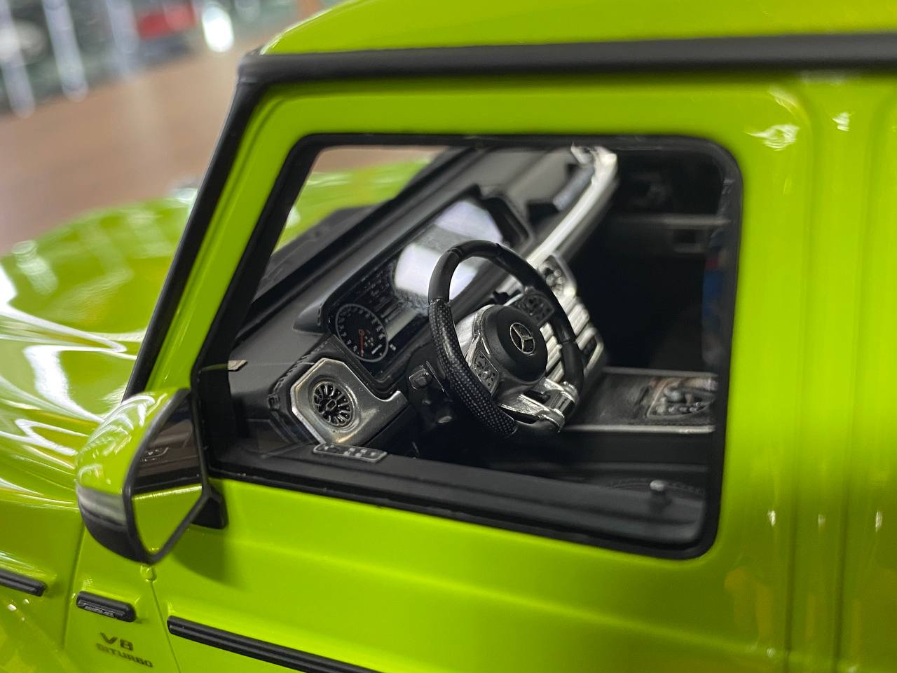 1/18 Resin MotorHelix Mercedes Benz AMG G63 2019 Lime Green Limited 66 pcs