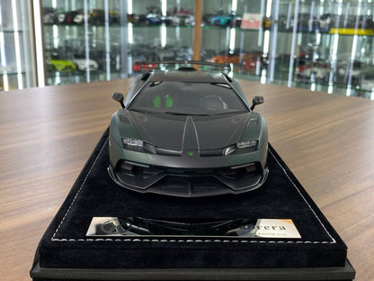 1:18 Resin Lamborghini Cabrera MANSORY – Green Carbon | Timothy & Pierre (Limited 99 pcs)