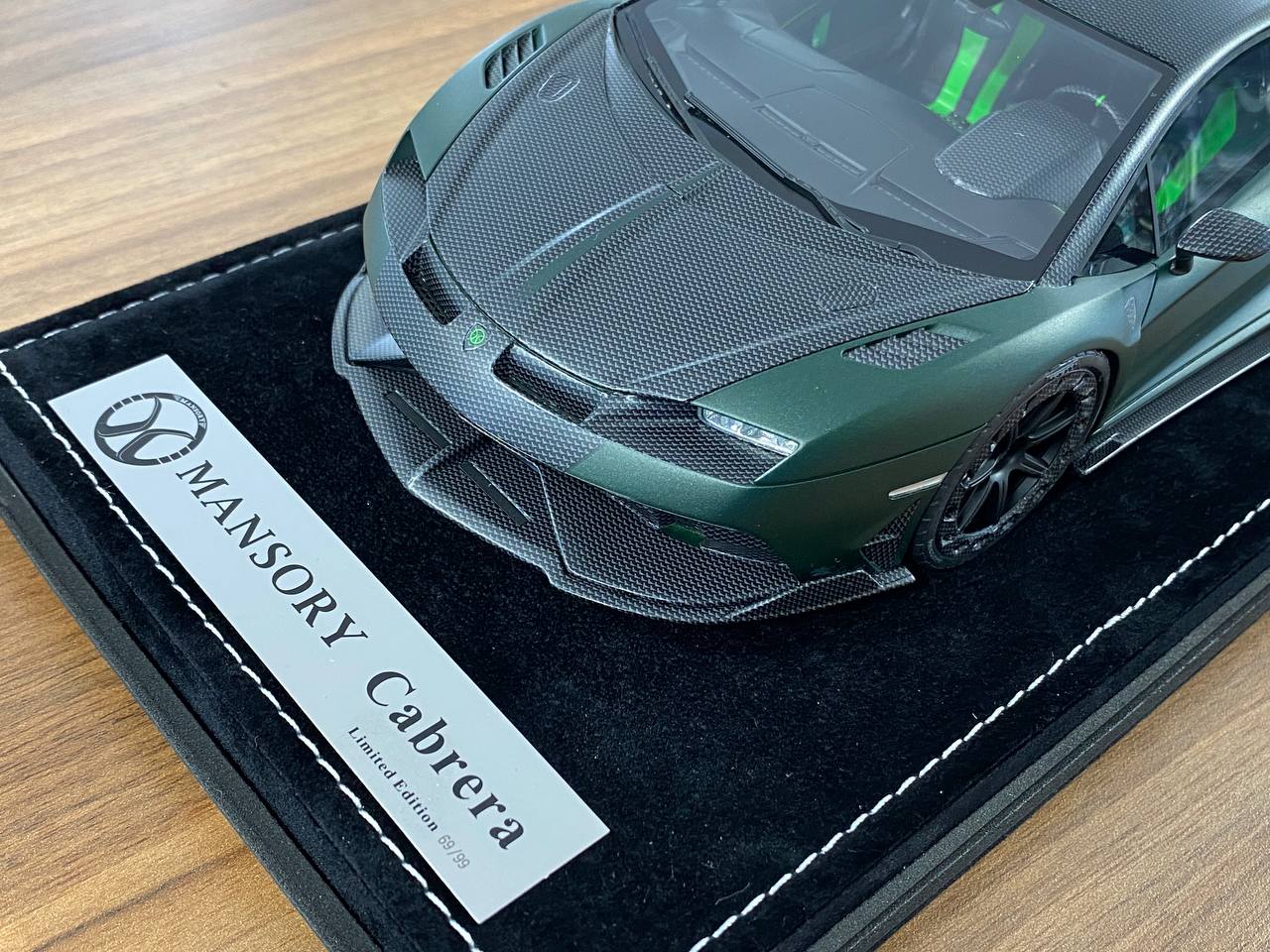 1:18 Resin Lamborghini Urus Venatus MANSORY – Grey Matt / Green | Timothy & Pierre (Limited 25 pcs – Dubai Collectors)
