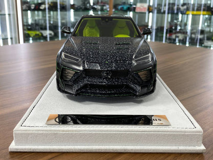 1:18 Resin Lamborghini Urus Venatus MANSORY – Grey Matt / Green | Timothy & Pierre (Limited 25 pcs – Dubai Collectors)