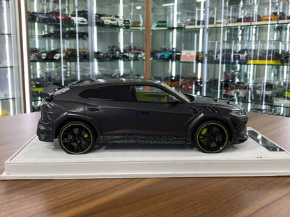 1:18 Resin Lamborghini Urus Venatus MANSORY – Grey Matt / Green | Timothy & Pierre (Limited 25 pcs – Dubai Collectors)
