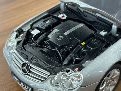 1/18 Diecast Mercedes-Benz SL 500 (R230, 2001–2006) – Norev Dealer Edition (Brilliant Silver)
