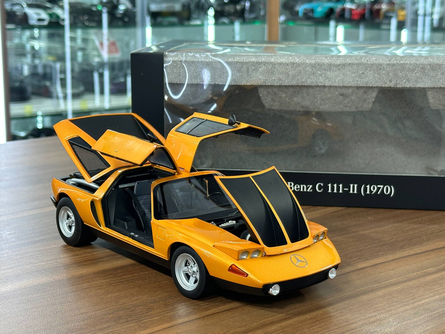 1/18 Diecast Mercedes-Benz C111-II (1970) – Norev Dealer Edition (Weissherbst Orange)