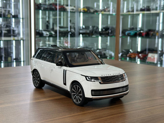 1/18 Diecast Land Rover Range Rover SV (2022) – LCD Models (White/Black Roof)