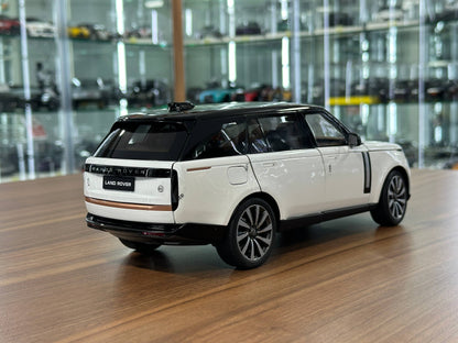 1/18 Diecast Land Rover Range Rover SV (2022) – LCD Models (White/Black Roof)