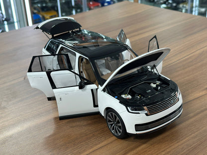 1/18 Diecast Land Rover Range Rover SV (2022) – LCD Models (White/Black Roof)