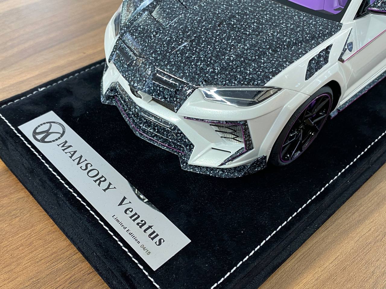 1:18 Resin Model Lamborghini URUS Venatus MANSORY – White/Purple | Timothy & Pierre (Limited 15 pcs – Dubai Collectors)