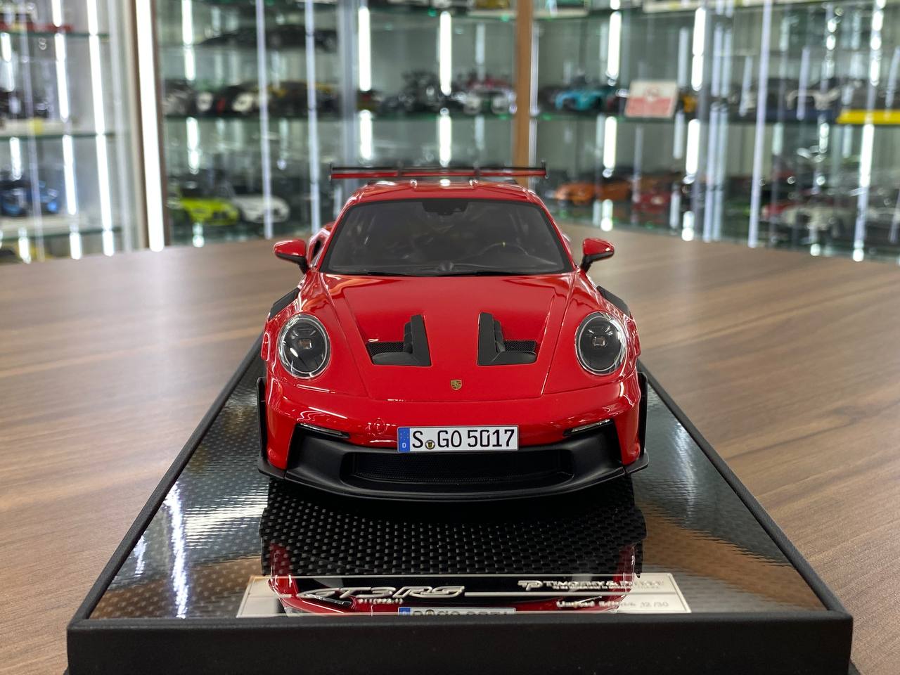 🚨1:18 Resin Model Porsche 911 GT3 RS (992)  Guards Red | Timothy & Pierre (Limited 30 pcs – Dubai Collectors)