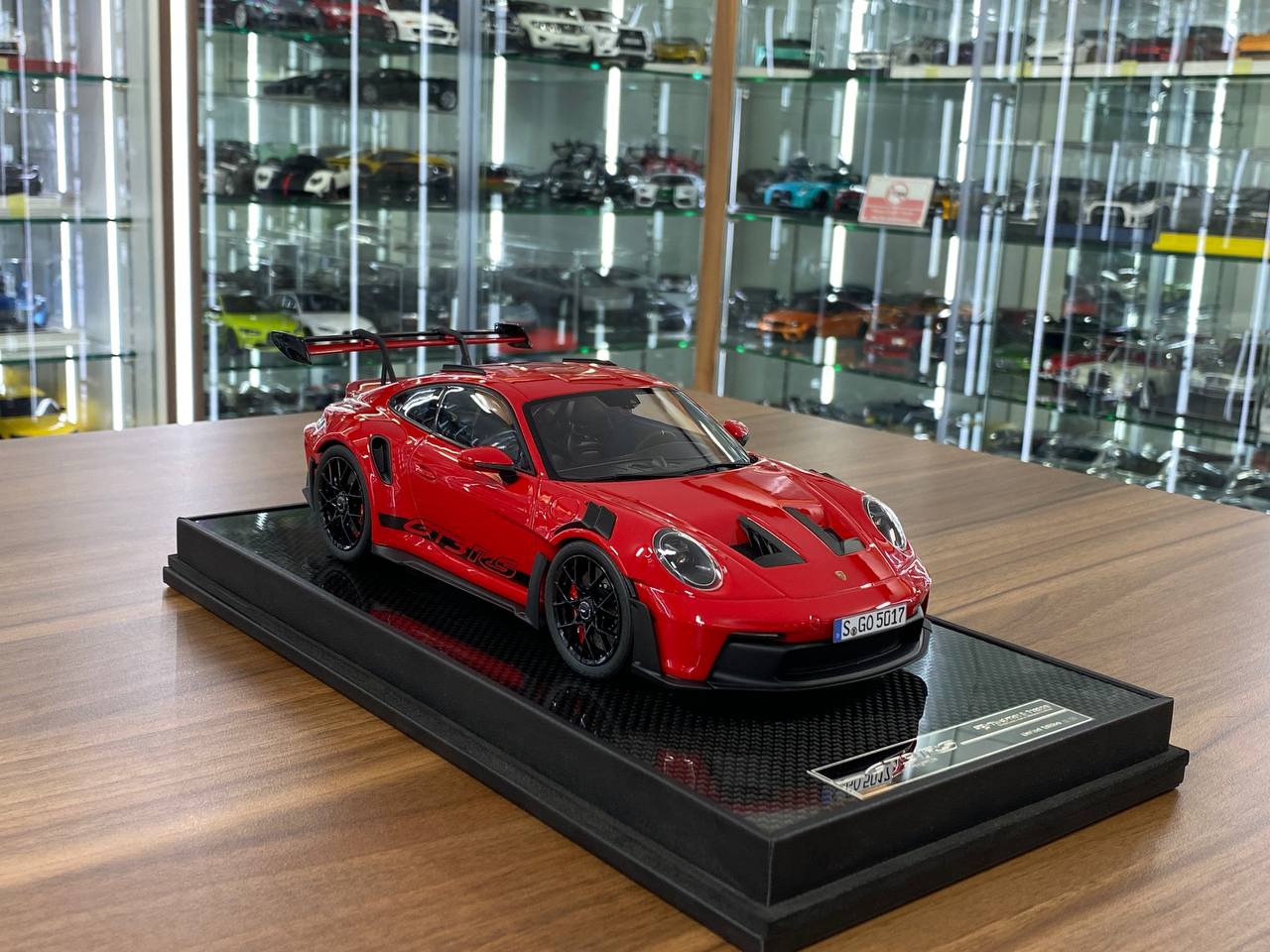 🚨1:18 Resin Model Porsche 911 GT3 RS (992)  Guards Red | Timothy & Pierre (Limited 30 pcs – Dubai Collectors)