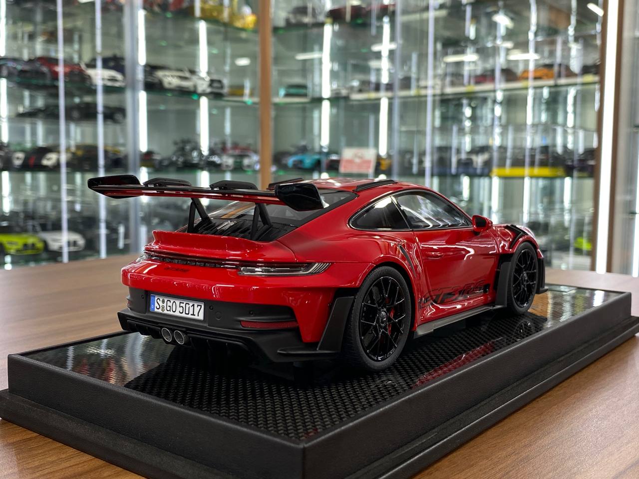 🚨1:18 Resin Model Porsche 911 GT3 RS (992)  Guards Red | Timothy & Pierre (Limited 30 pcs – Dubai Collectors)