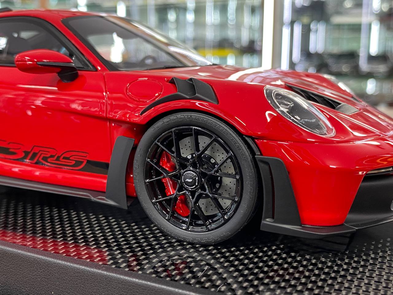 🚨1:18 Resin Model Porsche 911 GT3 RS (992)  Guards Red | Timothy & Pierre (Limited 30 pcs – Dubai Collectors)