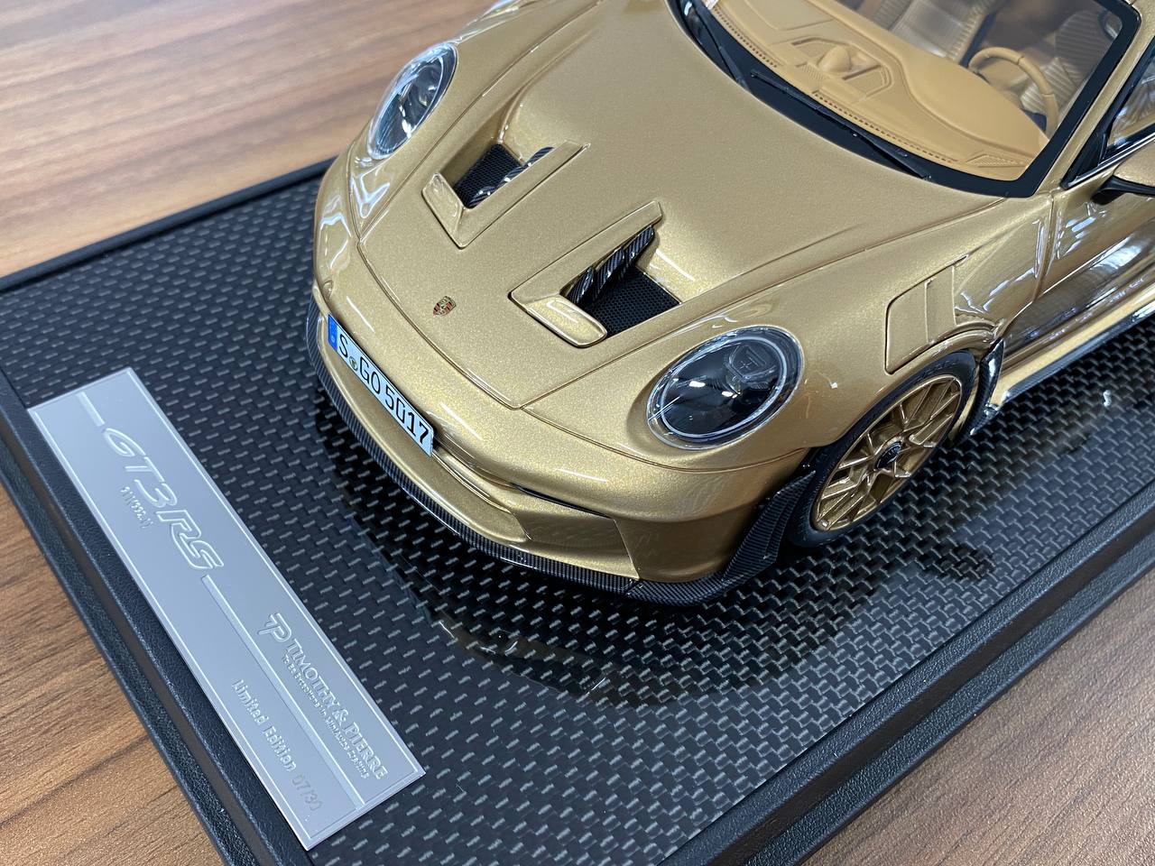 🚨1:18 Resin Porsche 911 GT3 RS (992.1) – Gold PTS | Timothy & Pierre (Limited 30 pcs – Dubai Collectors)