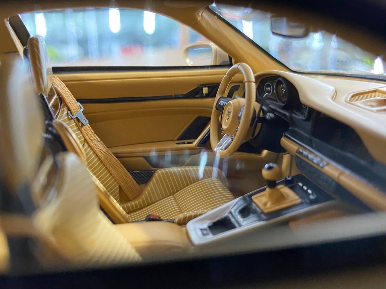 🚨1:18 Resin Porsche 911 GT3 RS (992.1) – Gold PTS | Timothy & Pierre (Limited 30 pcs – Dubai Collectors)