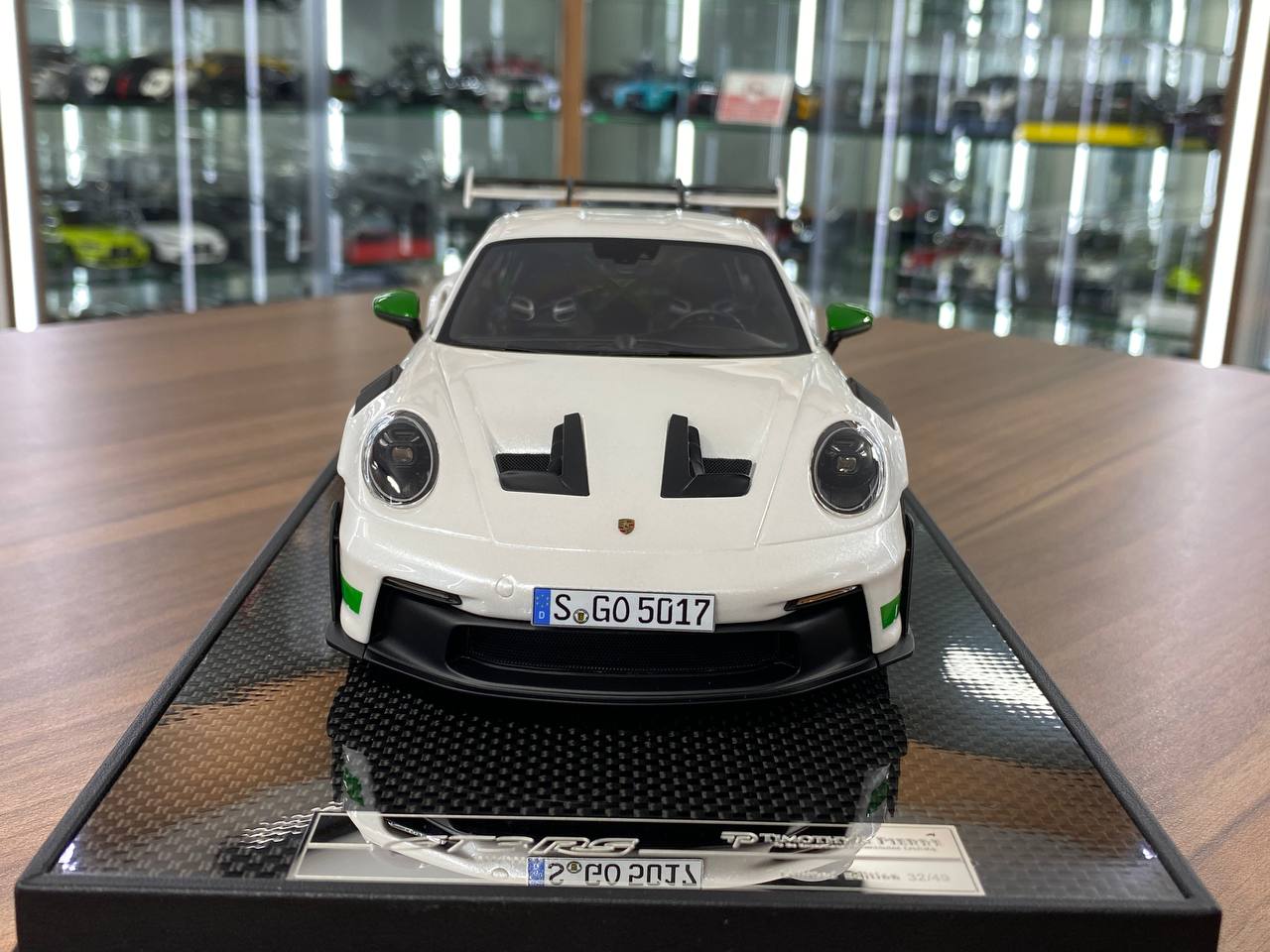 🚨1:18 Resin Model Porsche 911 GT3 RS (992.1)  – White/Green Wheels | Timothy & Pierre (Limited 49 pcs)