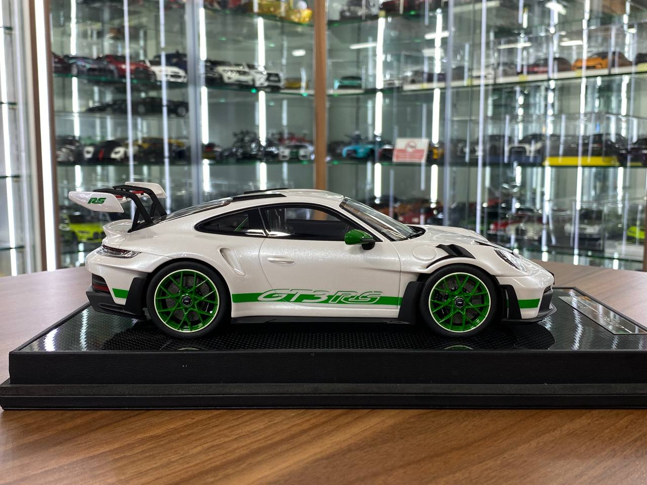 🚨1:18 Resin Model Porsche 911 GT3 RS (992.1)  – White/Green Wheels | Timothy & Pierre (Limited 49 pcs)