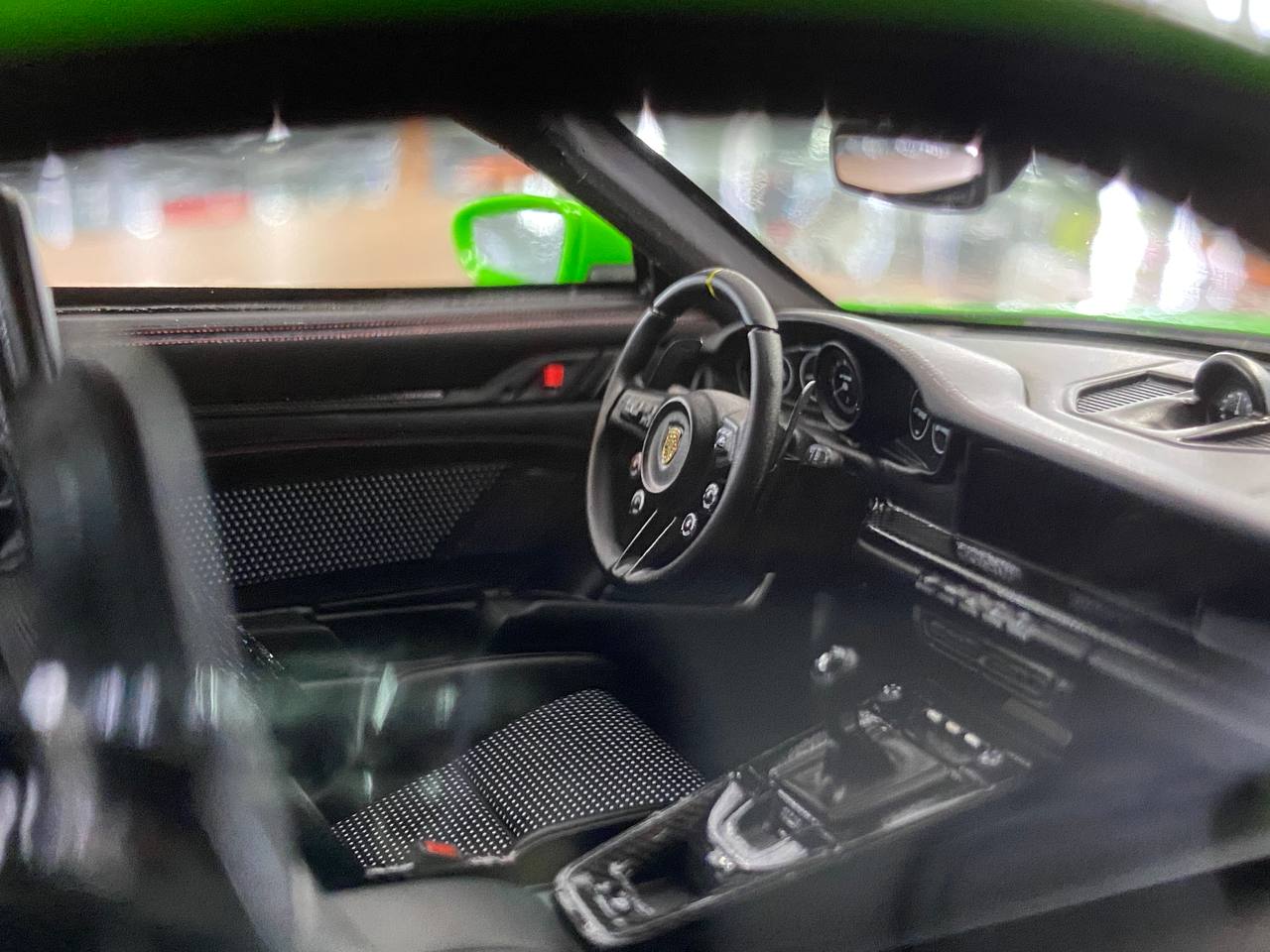 1:18 Resin Model Porsche 911 GT3 RS (992.1) – Python Green/Black Rims | Timothy & Pierre (Limited 30 pcs – Dubai Collectors))