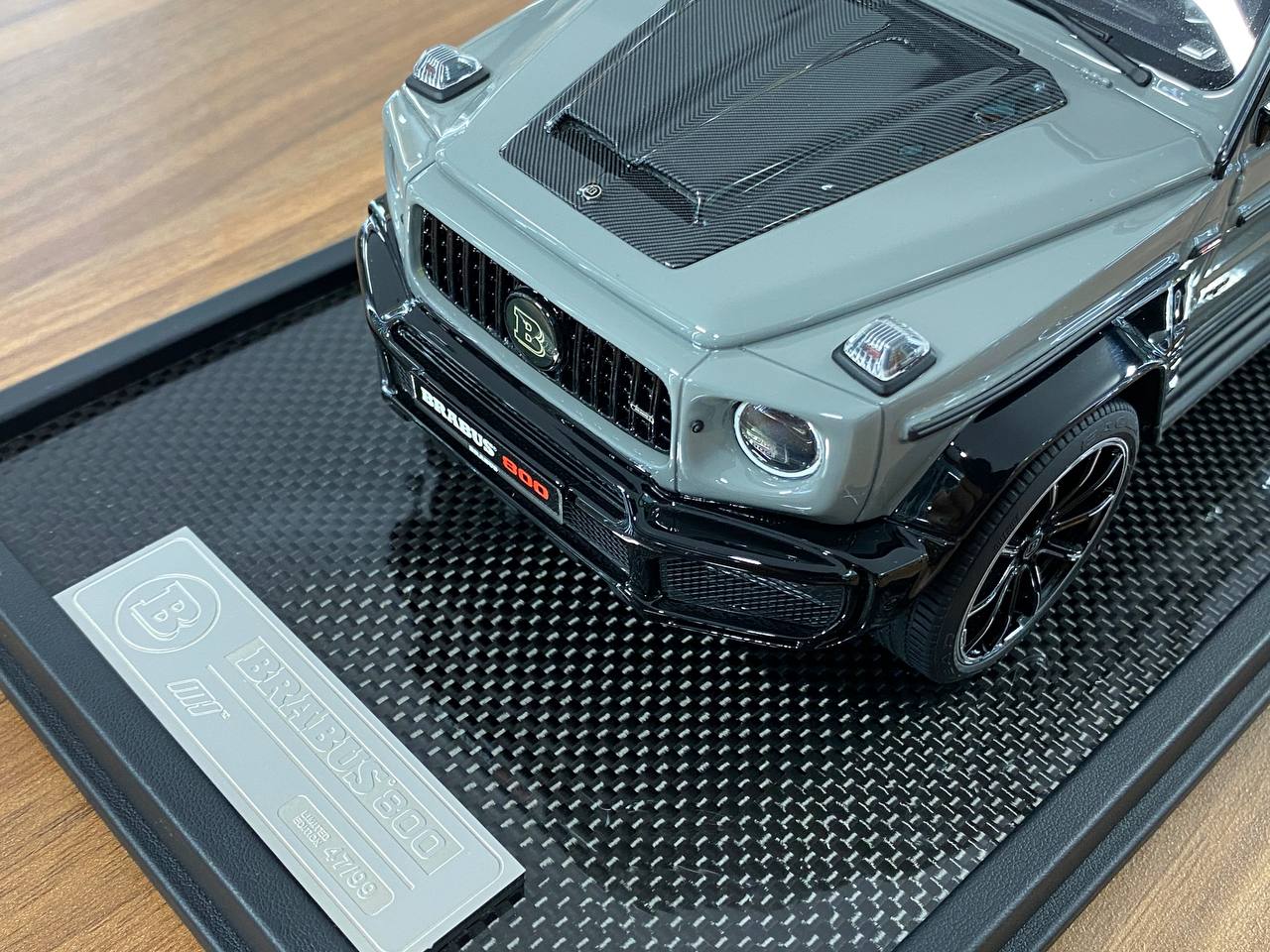 1:18 Resin ModelMercedes-Benz G63 BRABUS 800– Nardo Grey | MotorHelix (Limited 99 pcs
