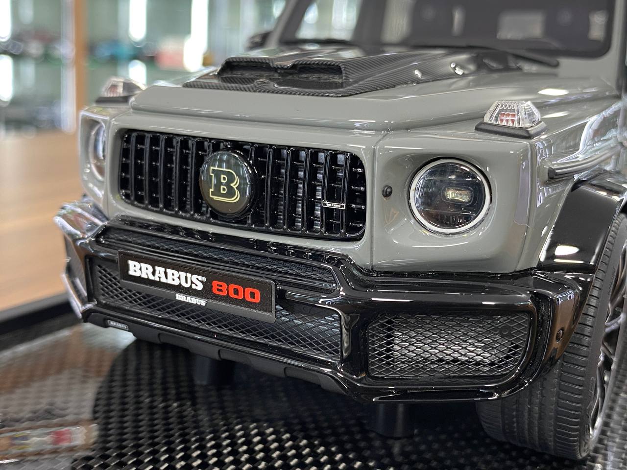 1:18 Resin ModelMercedes-Benz G63 BRABUS 800– Nardo Grey | MotorHelix (Limited 99 pcs