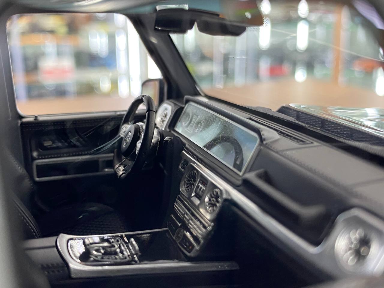 1:18 Resin ModelMercedes-Benz G63 BRABUS 800– Nardo Grey | MotorHelix (Limited 99 pcs