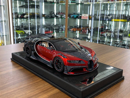 🚨Bugatti Chiron Centuria 1:18 Resin Model – Metallic Red | Timothy & Pierre (Signed by Kourosh Mansory – 1 of 99 pcs)