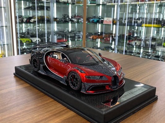 🚨Bugatti Chiron Centuria 1:18 Resin Model – Metallic Red | Timothy & Pierre (Signed by Kourosh Mansory – 1 of 99 pcs)