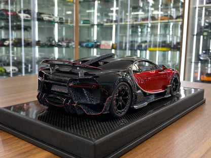 🚨Bugatti Chiron Centuria 1:18 Resin Model – Metallic Red | Timothy & Pierre (Signed by Kourosh Mansory – 1 of 99 pcs)