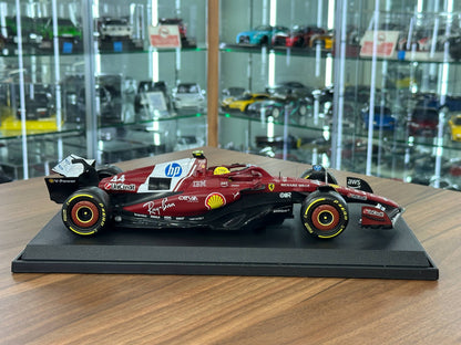 Bburago Ferrari SF‑25 – Lewis Hamilton #44 – Matt Red – 1:18 Metal Diecast Model (Full Opening, Collector‑Grade)