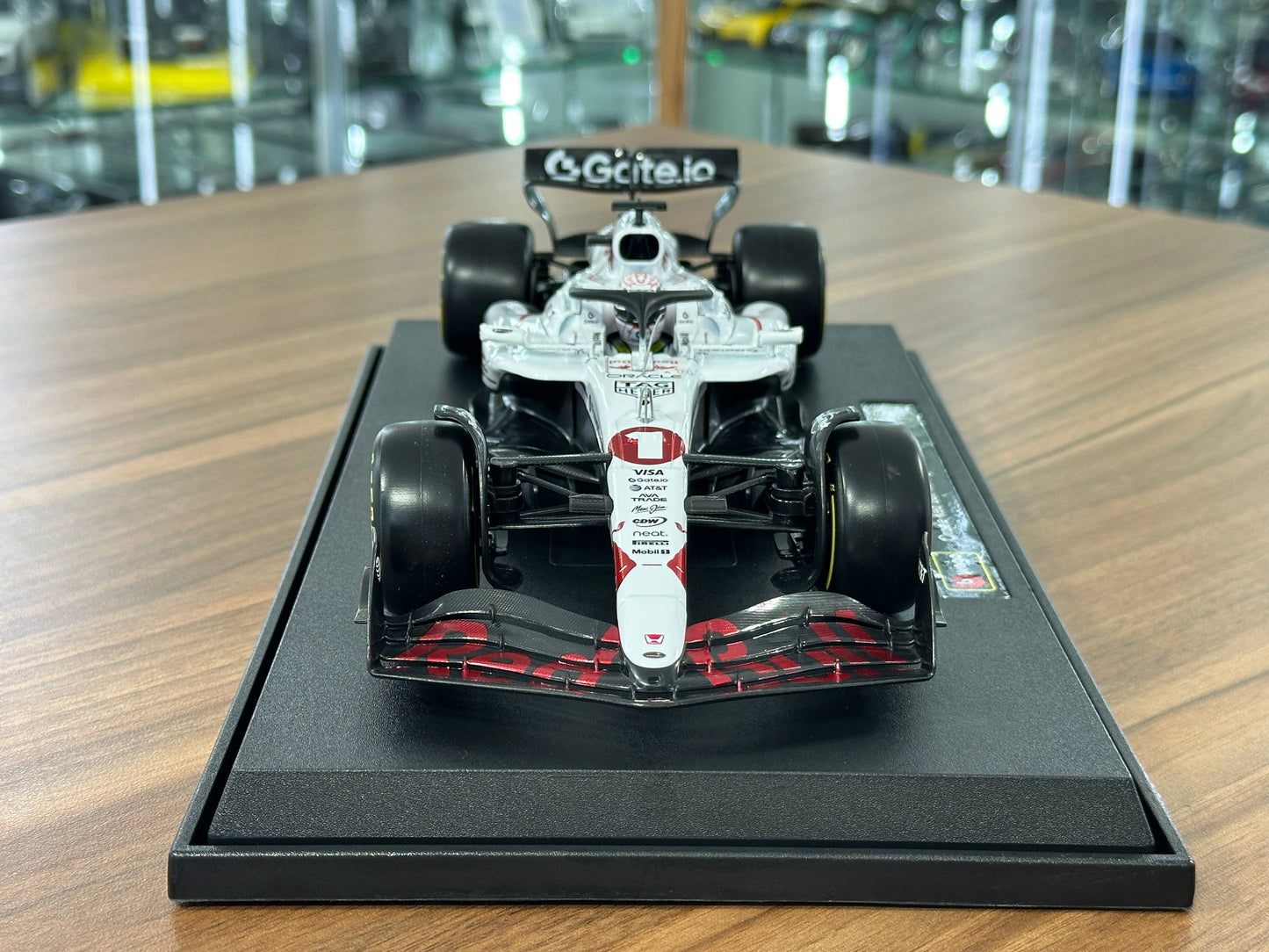 1:18 Metal Diecast Model Bburago Oracle Red Bull Racing RB21 – Max Verstappen – White