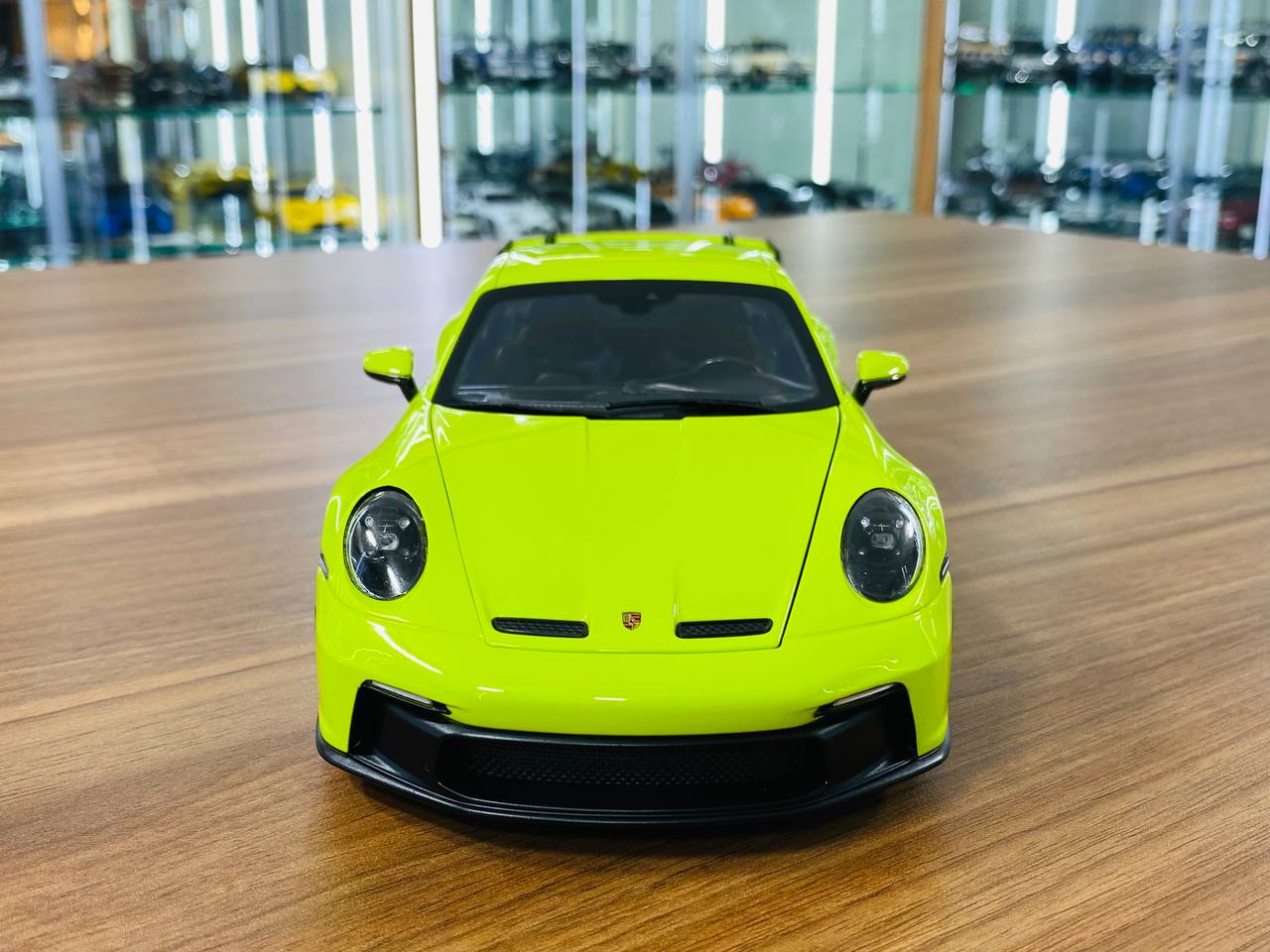 Norev Porsche 911 GT3 2021 - 1/18 Metal Diecast Model, Acid Green