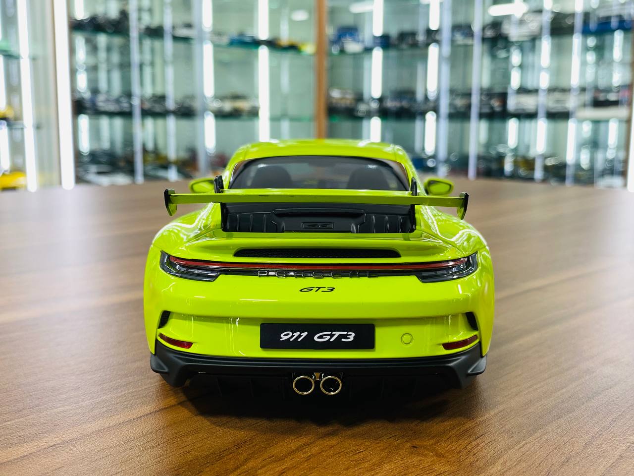 Norev Porsche 911 GT3 2021 - 1/18 Metal Diecast Model, Acid Green