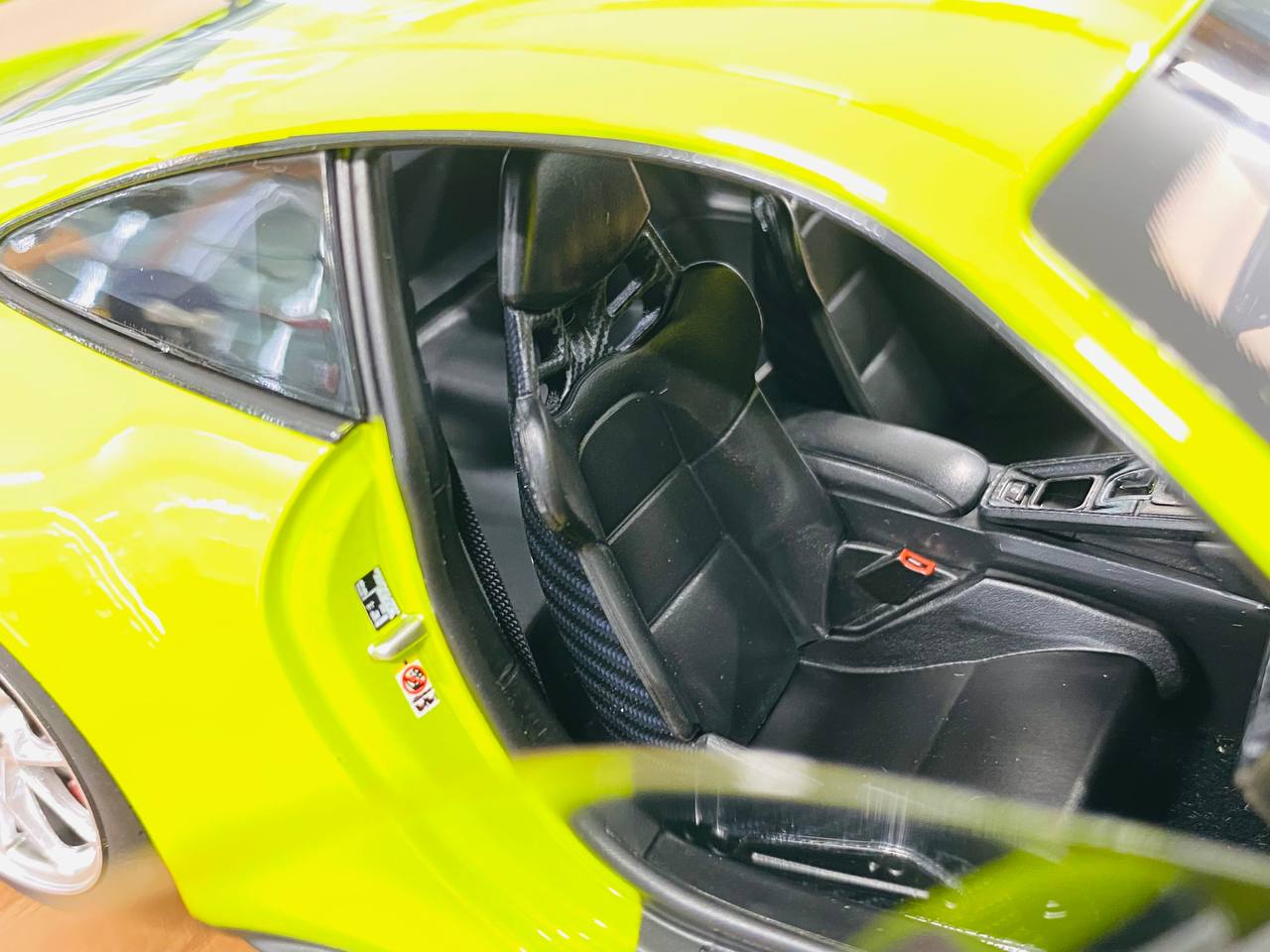 Norev Porsche 911 GT3 2021 - 1/18 Metal Diecast Model, Acid Green