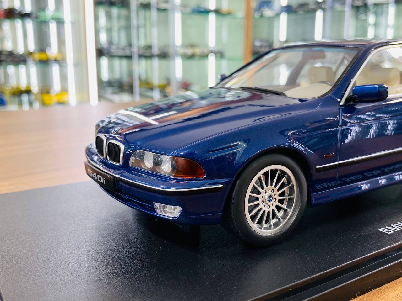 1 18 Diecast KK Scale BMW 540i E39 Sedan blue dturman
