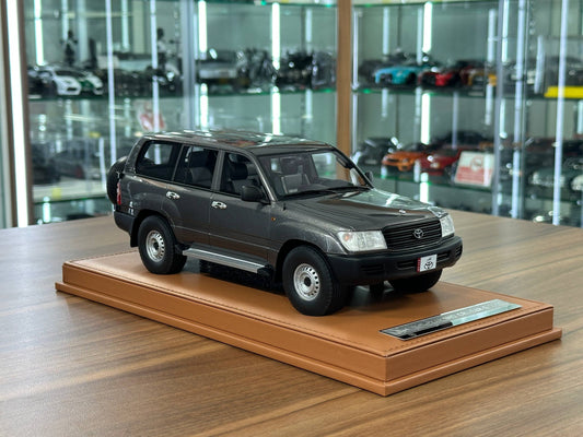 1/18 Resin Toyota Land Cruiser G FZJ100 (1998) – Old School Models (Grey)