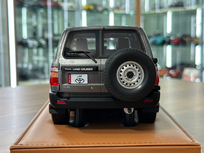 1/18 Resin Toyota Land Cruiser G FZJ100 (1998) – Old School Models (Grey)