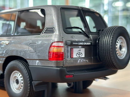 1/18 Resin Toyota Land Cruiser G FZJ100 (1998) – Old School Models (Grey)