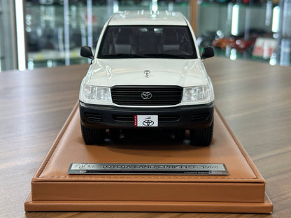 1/18 Resin Toyota Land Cruiser G FZJ100 (1998) – Old School Models (White) - Limited 90 pcs