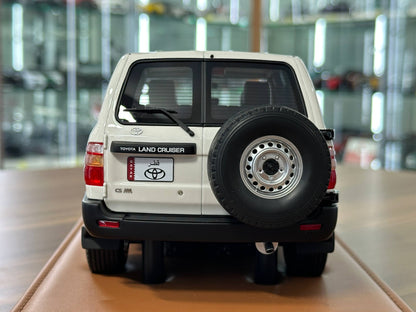1/18 Resin Toyota Land Cruiser G FZJ100 (1998) – Old School Models (White) - Limited 90 pcs