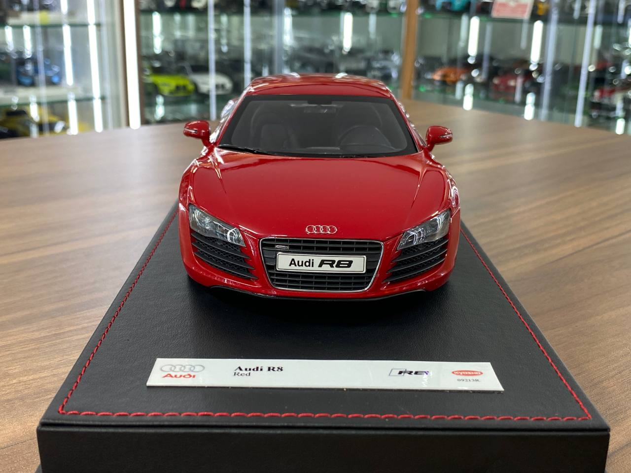 1:18 Diecast Model Audi R8  – Red | AutoBarn (Kyosho) – Supercar for Dubai Collectors