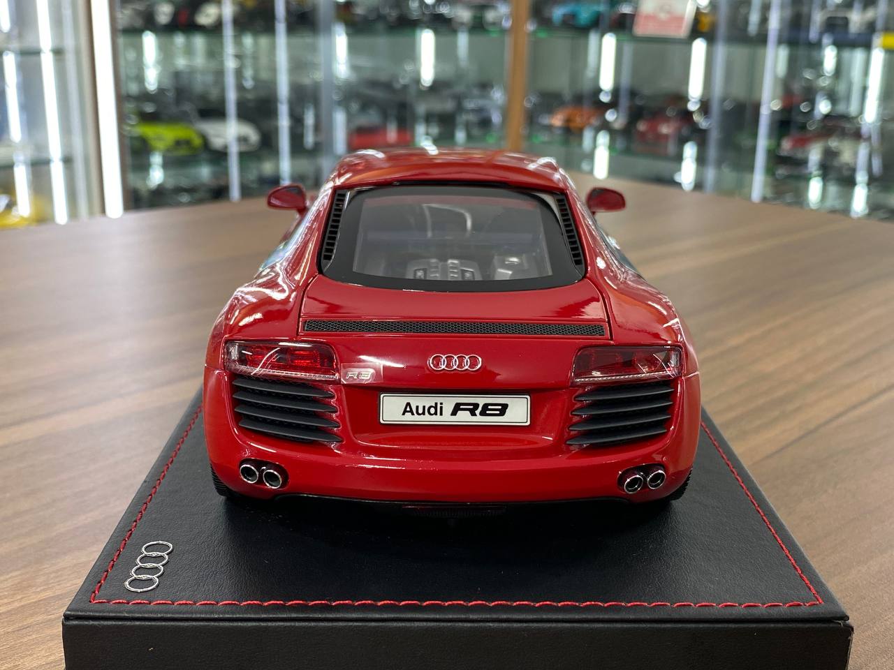 1:18 Diecast Model Audi R8  – Red | AutoBarn (Kyosho) – Supercar for Dubai Collectors