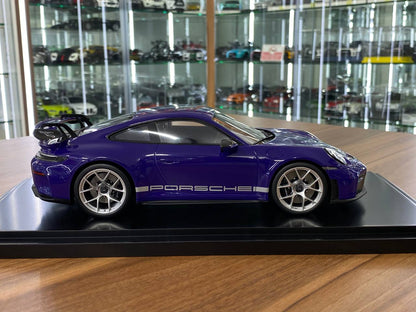 1:18 Resin Model Porsche 911 GT3 (992.2)  – Ultraviolet | Spark Models (Limited 911 pcs – Dubai Collectors)