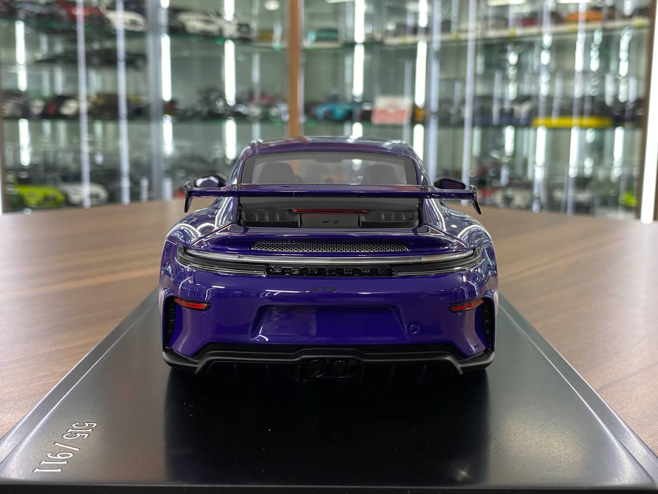 1:18 Resin Model Porsche 911 GT3 (992.2)  – Ultraviolet | Spark Models (Limited 911 pcs – Dubai Collectors)