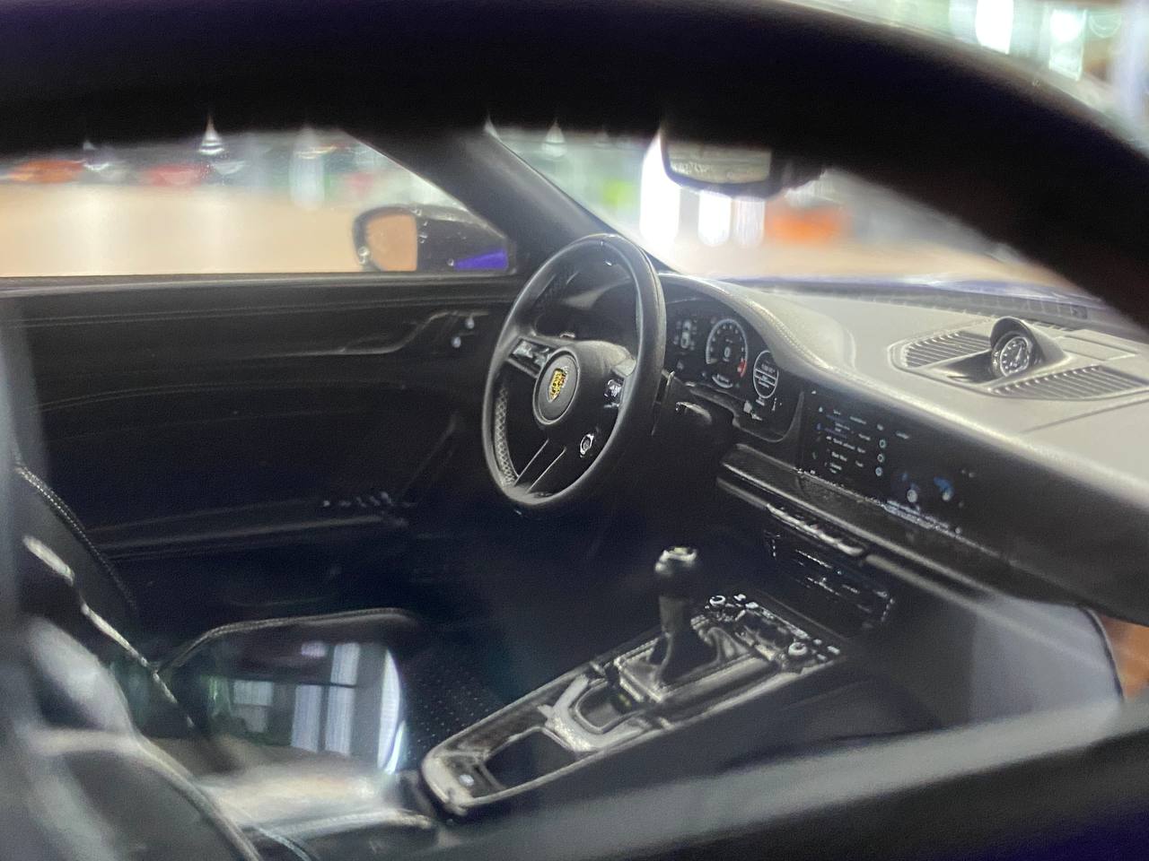 1:18 Resin Model Porsche 911 GT3 (992.2)  – Ultraviolet | Spark Models (Limited 911 pcs – Dubai Collectors)