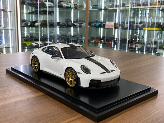 1:18 Resin Model Porsche 911 GT3 (992.2) 2024 – White | Spark Models (Limited 911 pcs – Porsche Collectors)