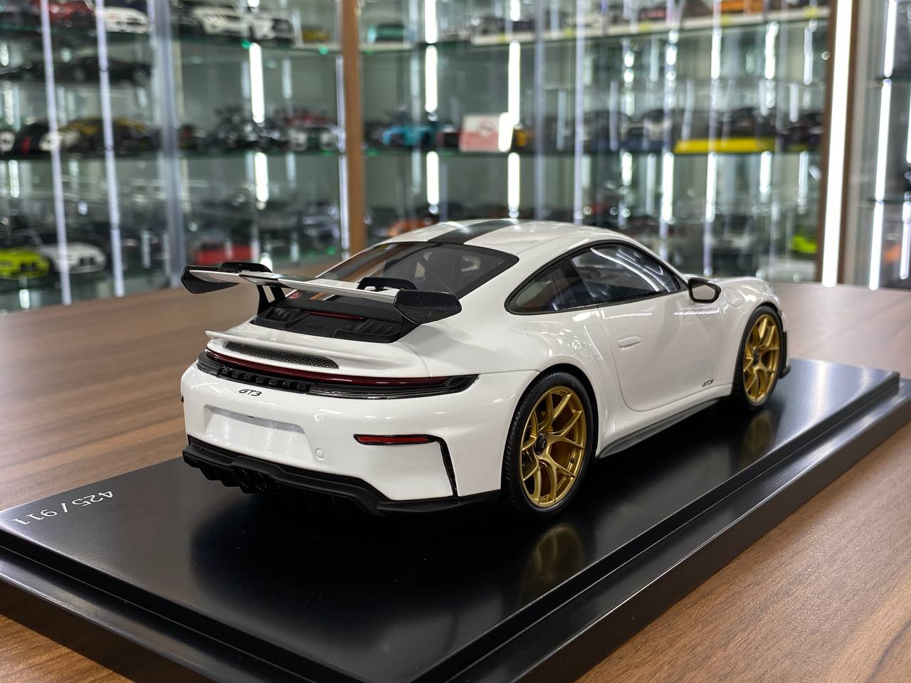 1:18 Resin Model Porsche 911 GT3 (992.2) 2024 – White | Spark Models (Limited 911 pcs – Porsche Collectors)