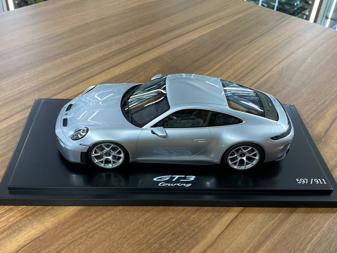 1:18 Resin Model Porsche 911 GT3 Touring 2025 – Polarsilver | Spark Models (Limited 911 pcs – Dubai Collectors)